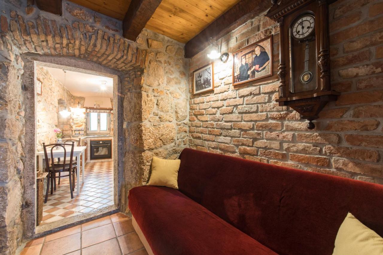Holiday Home Bozanic Vrbnik Eksteriør bilde